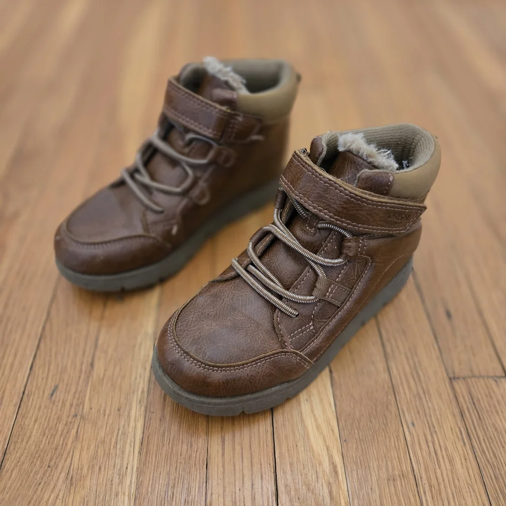 Osh Kosh Shoe Bundle, Sizes Little Boys 13 & Blue Shoe Size 1 - Picture 5 of 12